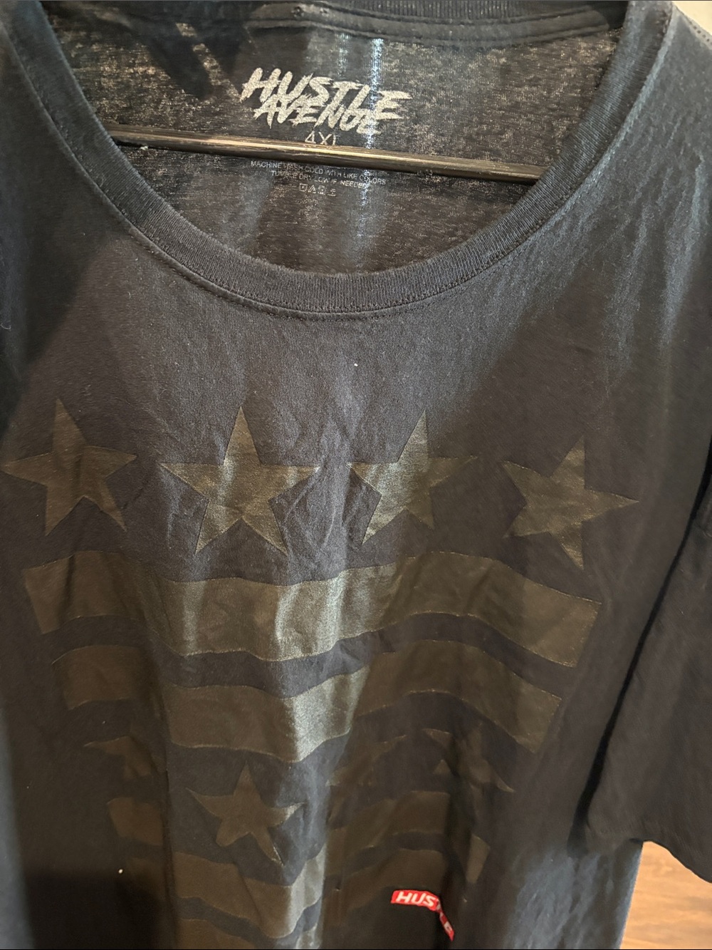 Hustler Hollywood Men's Black Short Sleeve Tee with Glossy Star & Stripe Print